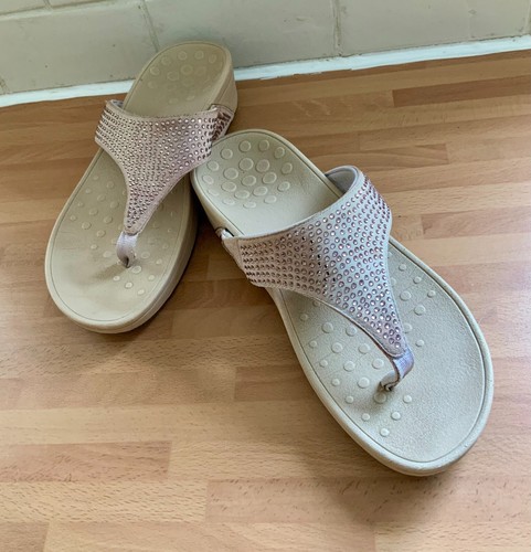 Vionic toe post rose gold crystal sliders/sandals size uk 6.5 slim fit vgc - Picture 24 of 24