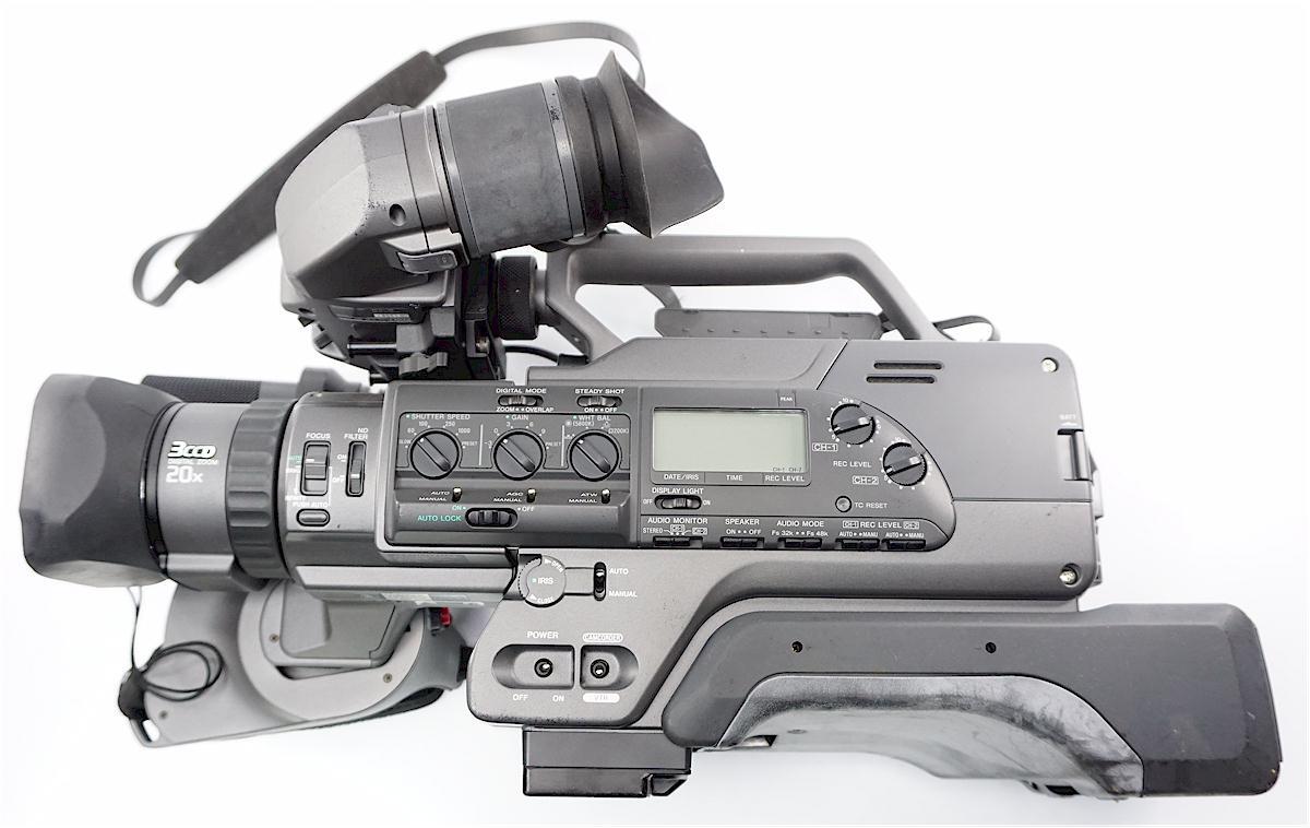 Sony DSR-200 DVCAM Digital Camcorder Super Steady Shot 3CCD