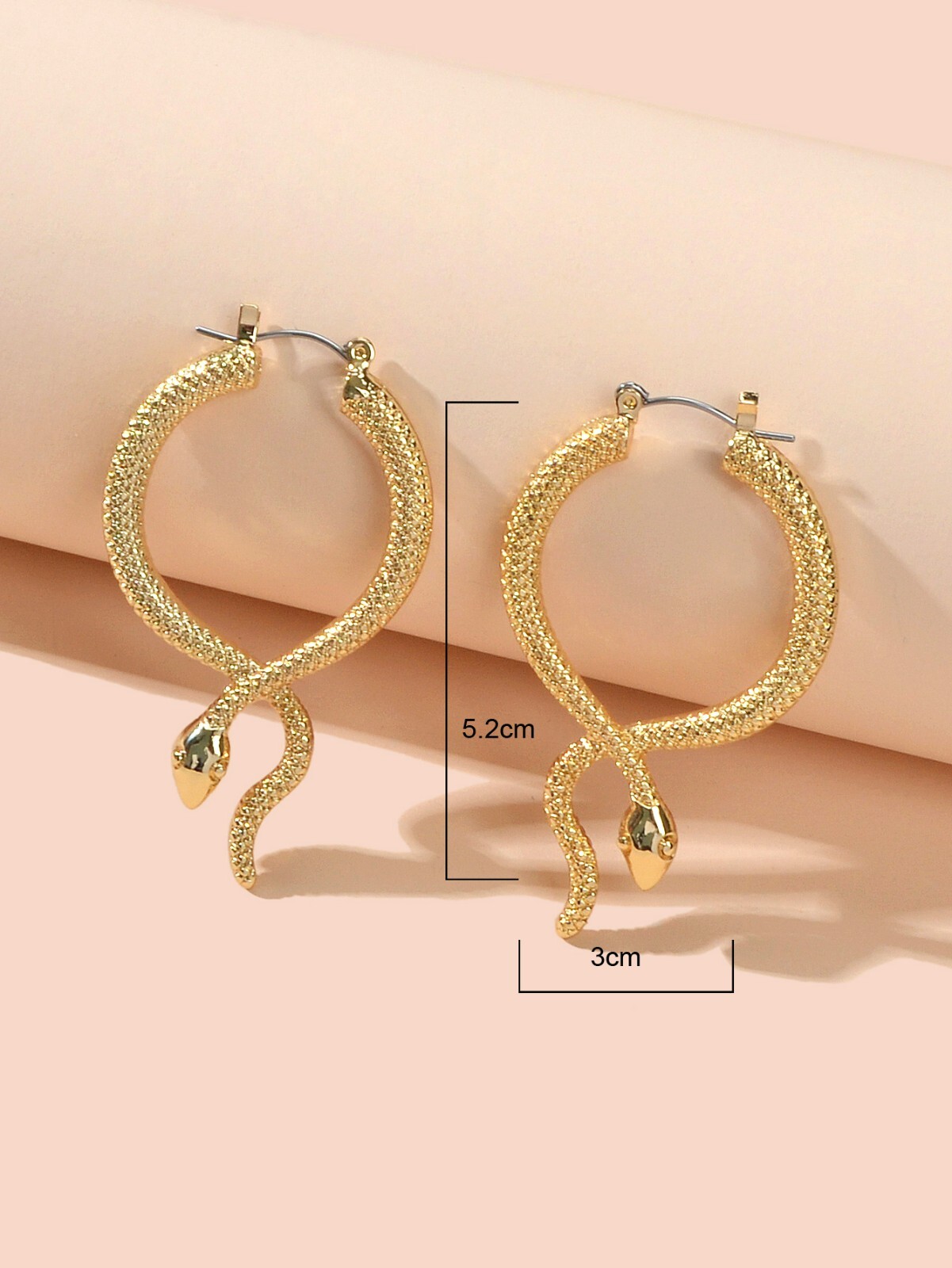 Unique Look Snake Stud Earrings Embrace Serpentine Style Sleek Edgy Ear