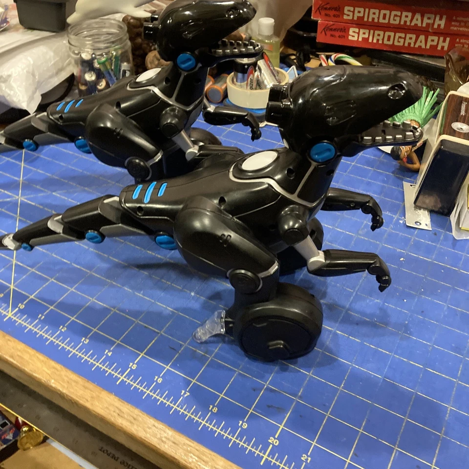 2 MiPosaur Robot By WoWee preowned but working fine Tested - Image 2 of 4