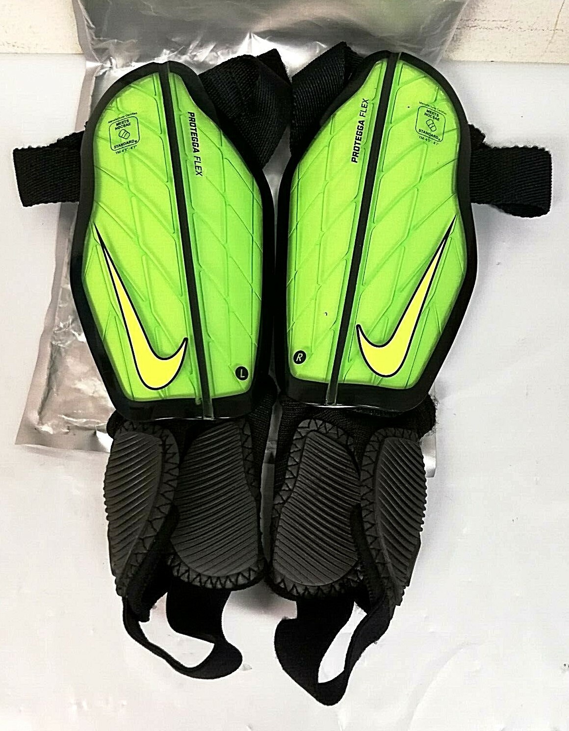 Nike Protegga Flex Soccer Shin Guards Youth Unisex MEDIUM M Green Black