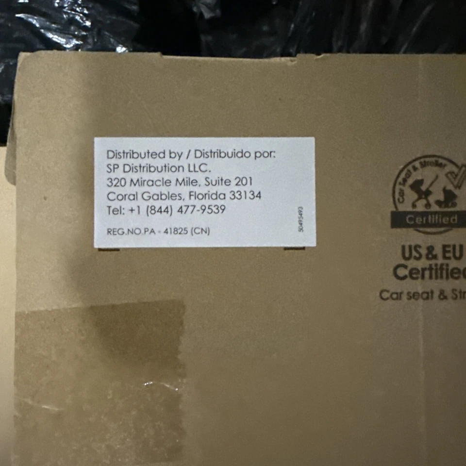 Base de asiento de coche con cierre ajustable Doona orientación trasera para asiento de coche infantil Doona Foto 3 de 4