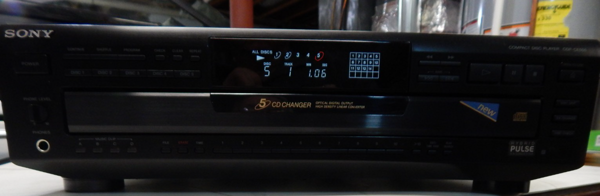 CDプレーヤー　SONY CDP-CE505 Sony CDP-CE505 CD Player Good Condition Used w/Accessories