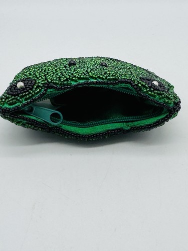 Cartera de cambio de rana con cuentas verdes con cremallera excelente - Imagen 3 de 3