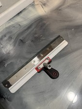 Professional Notched Epoxy Leveling Squeegee Heavy-duty Notched Leveling.