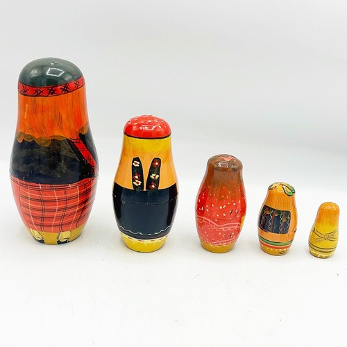 Russian Nesting Wooden Dolls 5.5" Set of 5 - Picture 4 of 8