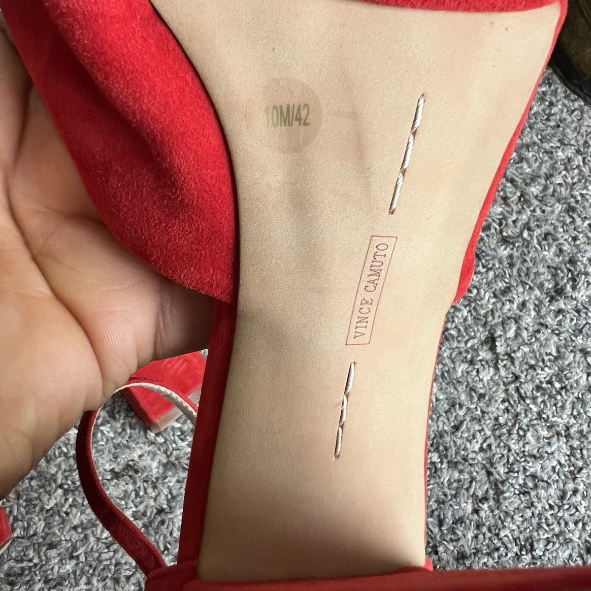 Vince Camuto レッドハイヒールサンダル Vince Camuto Women's Shoes Red Suede Sandals Heel Size 7.5