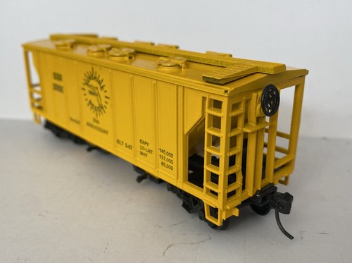 Roundhouse HO Scale SSR Hopper 20th Anniversary #1980 - Picture 2 of 6