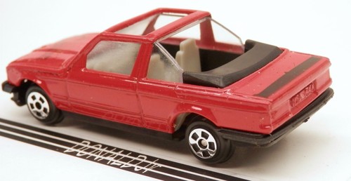 BMW 323i Bauer TC 1985 de colección superior convertible rojo escala 1/64 diecast - Imagen 2 de 2