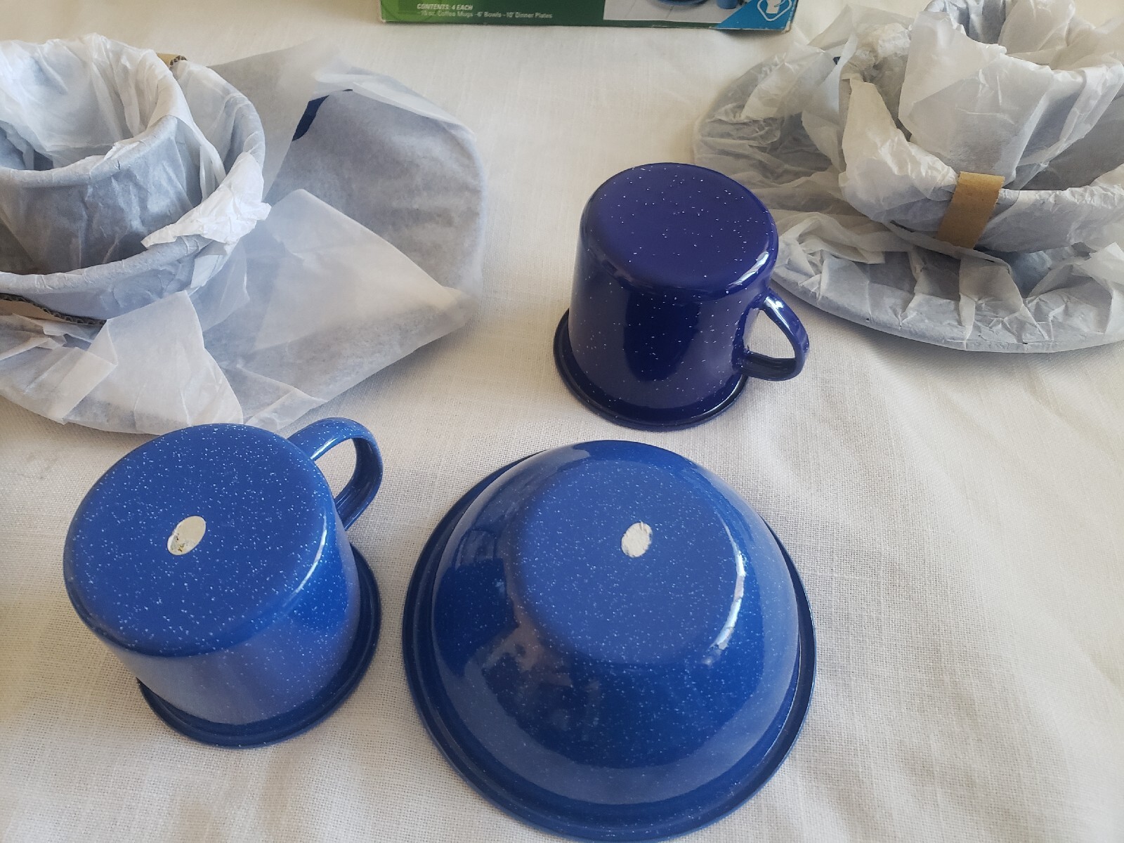 NEW/LN READ Coleman Enamelware 10pc Camping Dining 4 Mug/3 Plate/3 Bowl Dish Set eBay