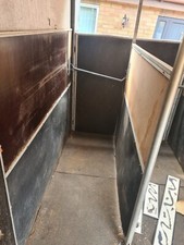 Used iforwillams 505 horsebox partition
