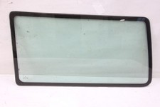Scheibe VW T4 Bus 703845331J Seitenscheibe hinten links 08-2001 Scheibe VW T4 Bus 703845331J Seitenscheibe hinten links 08-2001