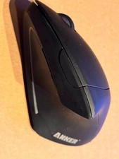 ANKER WIRELESS VERTICAL ERGONOMIC OPTICAL MOUSE TM137G W/ USB DONGLE W/BATTERIES