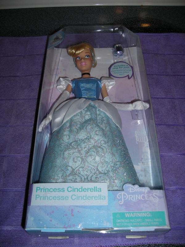 CINDERELLA Princess DISNEY STORE Exclusive CLASSIC Doll NRFB NEW