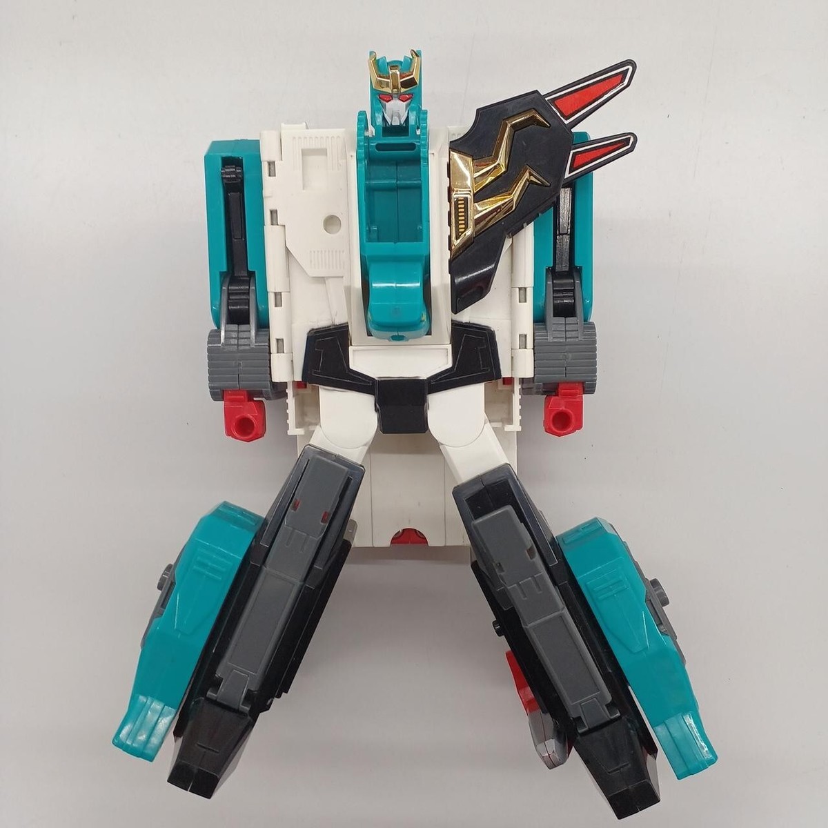 Takara Legendary Brave Da Garn 7-stage Transformation Seven