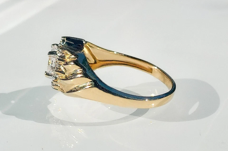 Vintage ring 0.4 carat certified diamond , gold ring Oval cut , 10k solid gold - Image 3 of 4