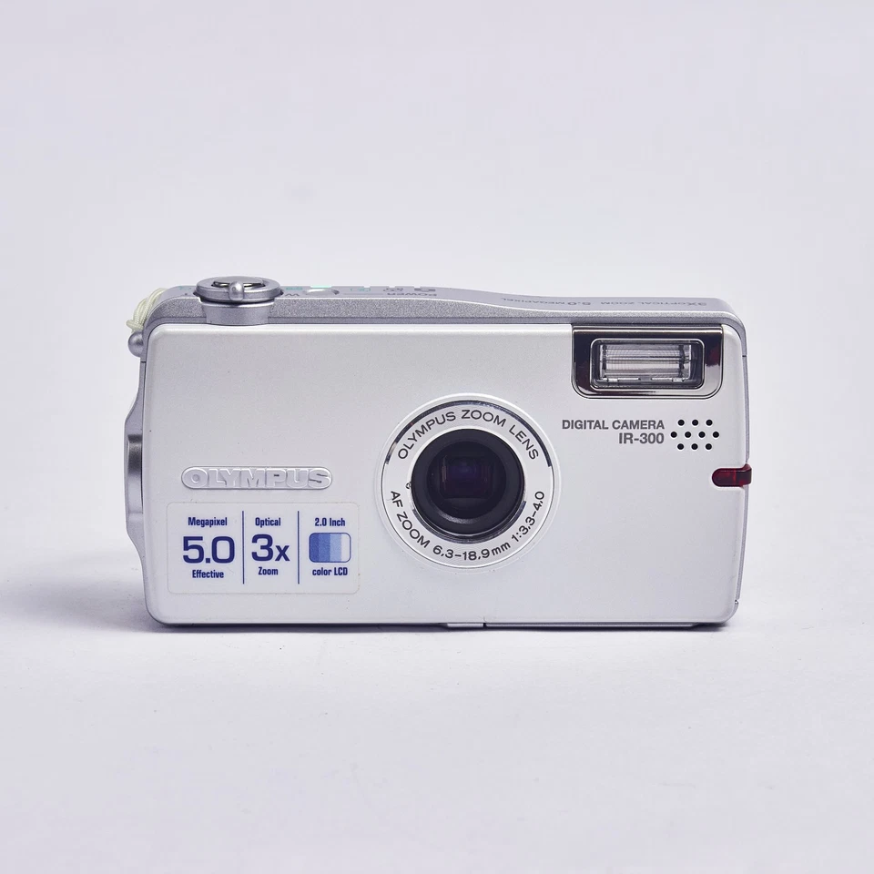 Olympus IR-300 Digital Camera 5.0MP 3x Zoom White + Battery & XD Card - Image 2 of 4