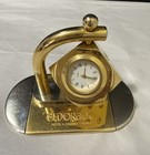 Vintage Casino Spinning Dice Desk Clock Gold Tone Working Quartz Reno Man Cave — photo 1