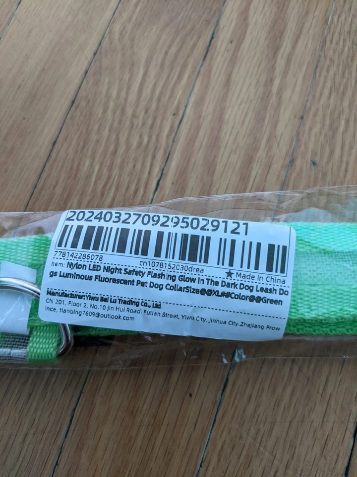 XL Dog Collar Nylon LED Night Safety Flashing Glow In The Dark Pet Dog Leash - Image 2 of 4