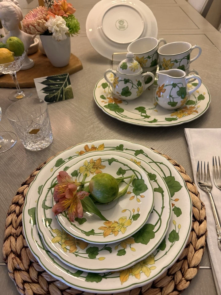 Vajilla de geranio Villeroy & Boch 36 piezas floral Foto 2 de 4