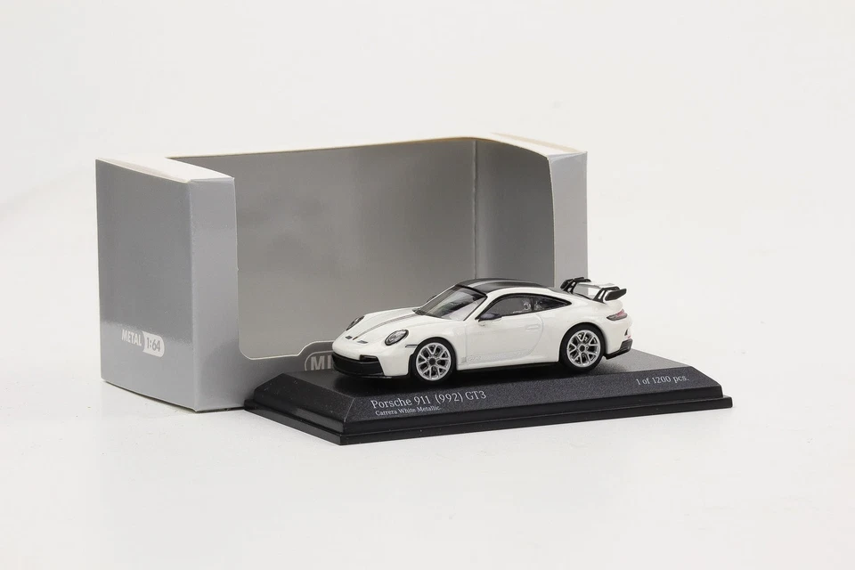 1:64 Minichamps Porsche 911 992 GT3 2021 Carrera Bianco Metallico Diecast - Immagine 3 di 4