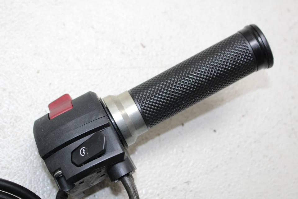 Interruptor de arranque derecho Yamaha YZF R6 YZF-R6 2003-2005 Foto 2 de 4