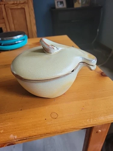 Frankoma Lazy Bones Pottery Lug Handle Soup Bowl, Model 4X Desert Gold With Lid