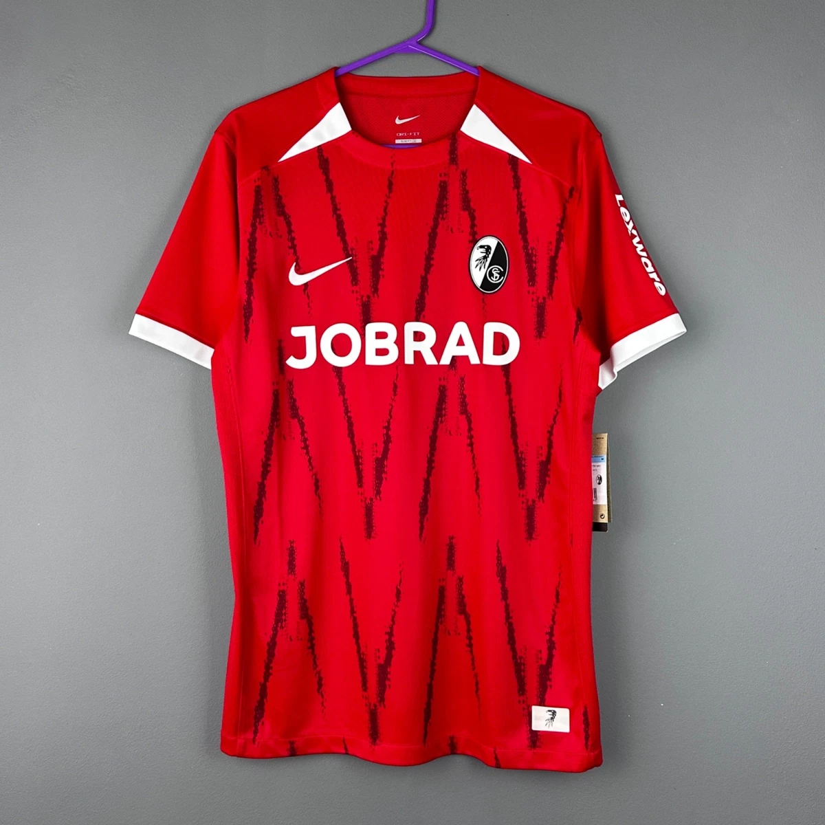 Freiburg Extérieur Maillot de foot 2009 - 2010. Sponsored by Duravit