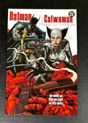 2004 DC Comics Batman and Catwoman Trail of the Gun Comic Set #1-2
