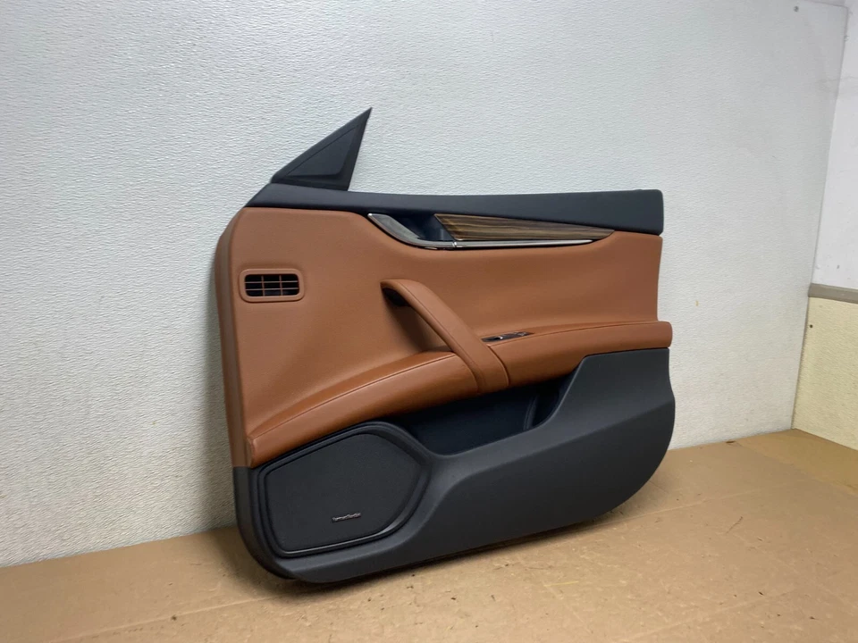 2014 to 2017 Maserati Quattroporte Front Right Passenger RH Panel Door M4048 DG - Image 3 of 4