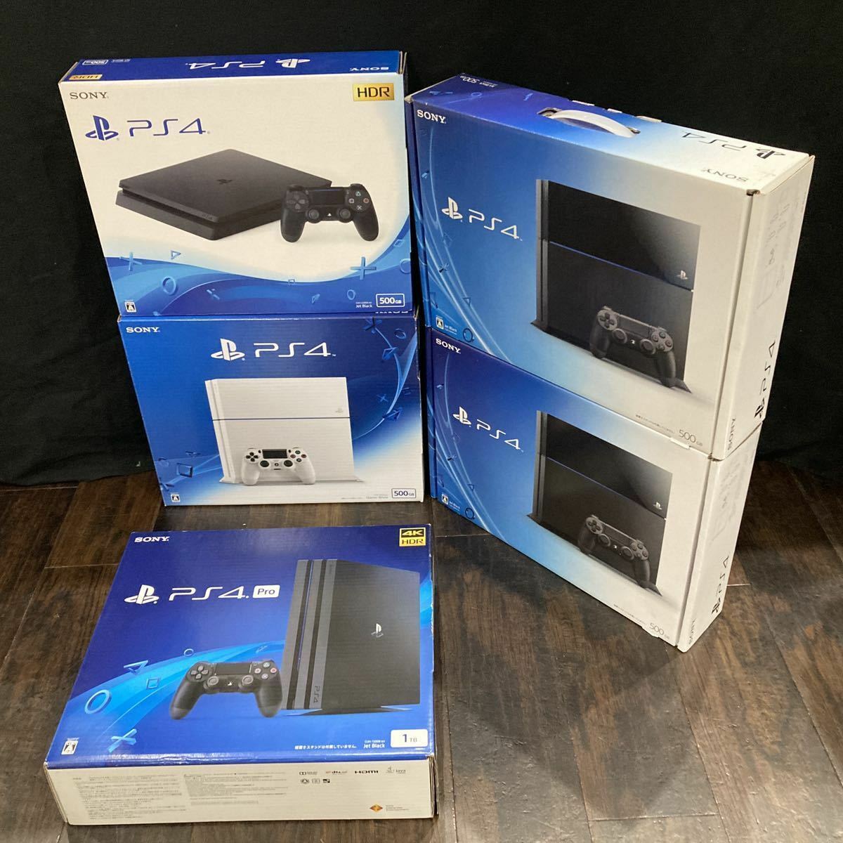 PlayStation 4 Slim de 500 GB e 1 TB e PS4 pro (Ler Descrição