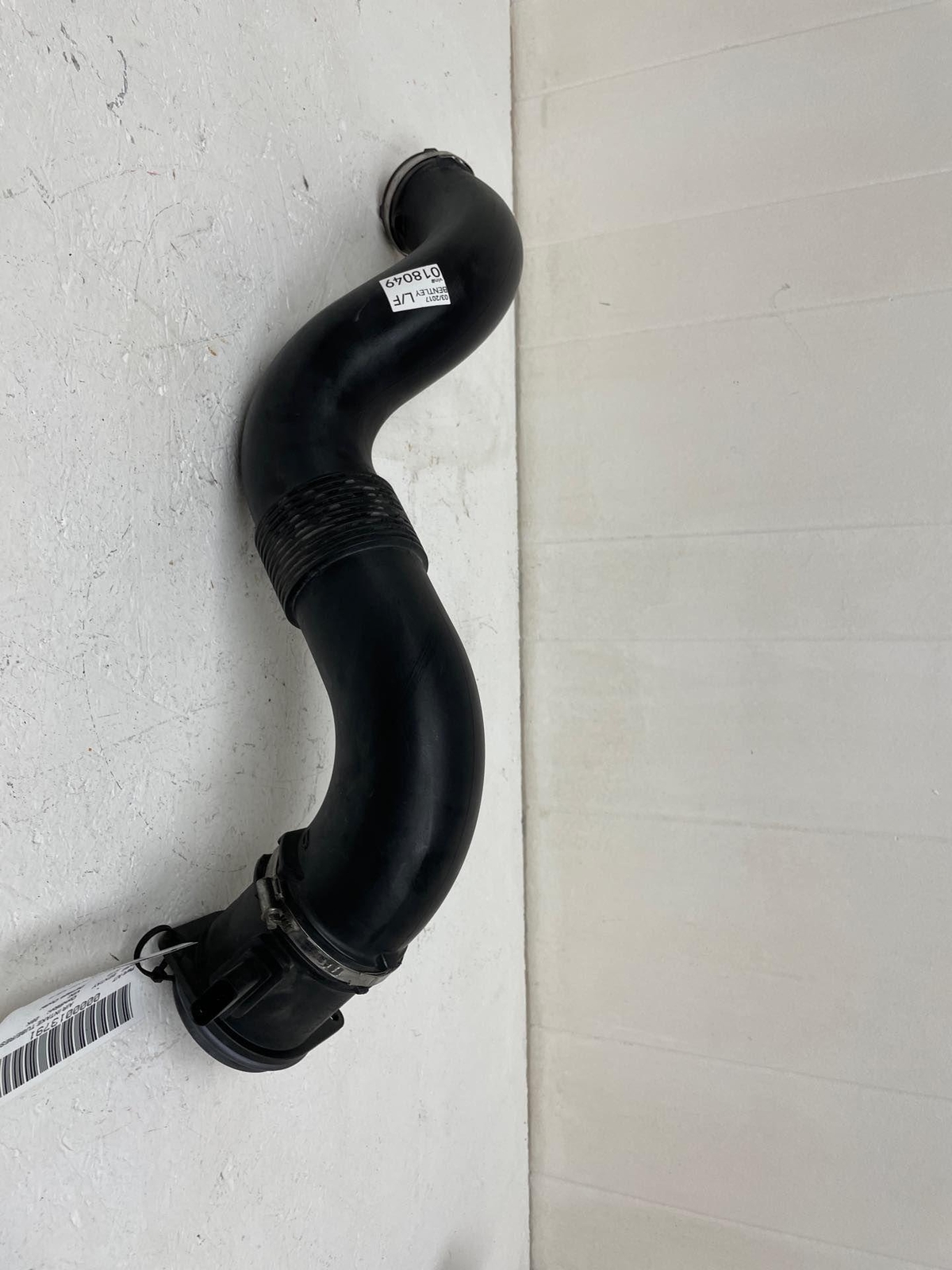 2016-2020 BENTLEY BENTAYGA INTAKE TUBE SUCTION HOSE AIR PIPE FRONT LEFT VACUUM