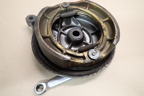 1995 SUZUKI INTRUDER VS800 REAR BRAKE DRUM HUB SHOE - Picture 4 of 5