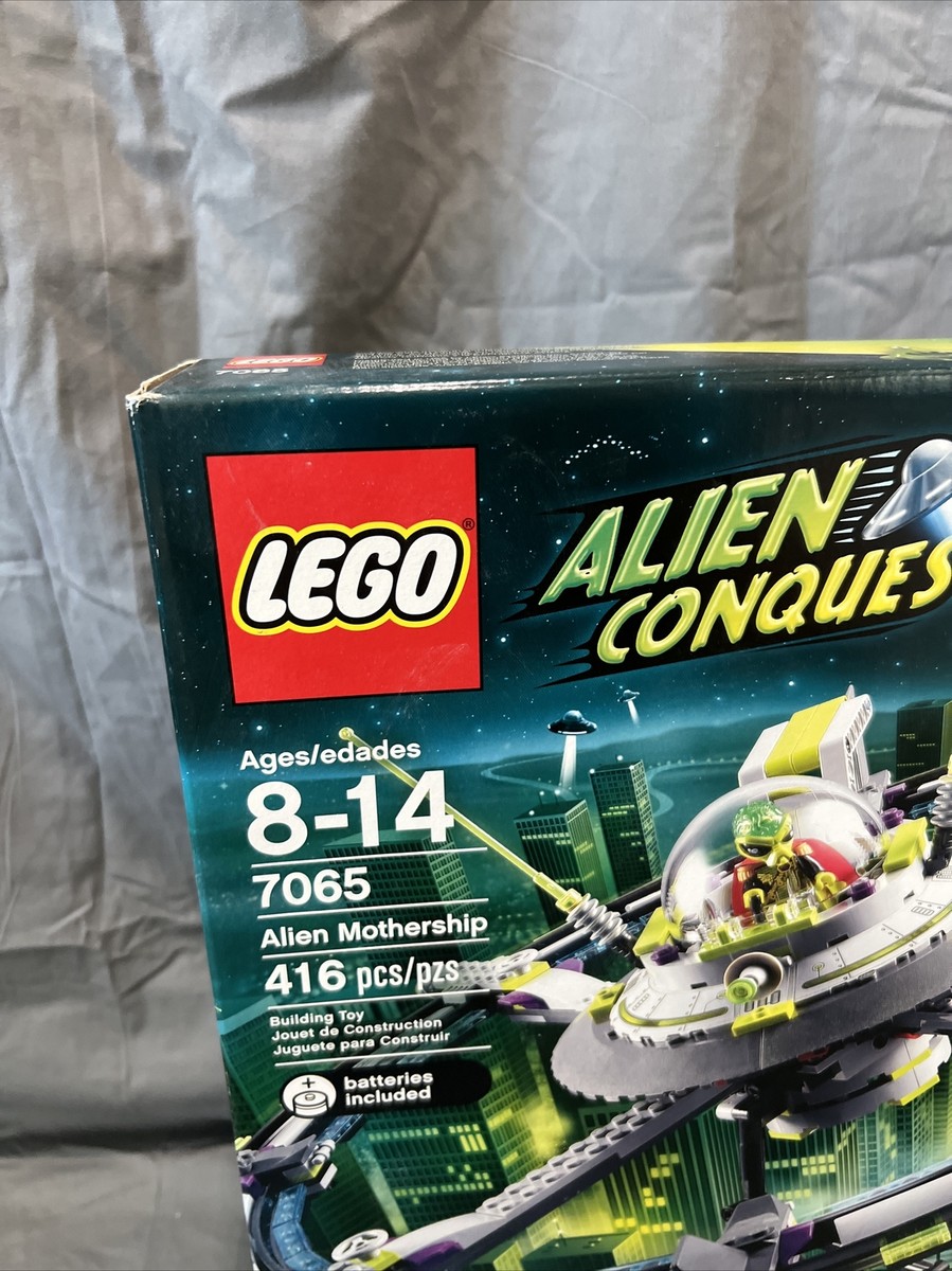 ピースオブアース NEW Lego Alien Conquest EARTH DEFENSE HQ Set 7066 Alien