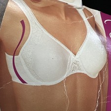 Playtex Cross Your Heart Side Shaping Soft Cup 4179 White 40B Bra Underwire Lace