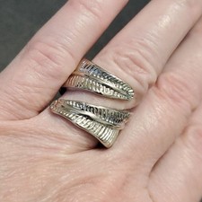 Silver tone leaf ring size 6