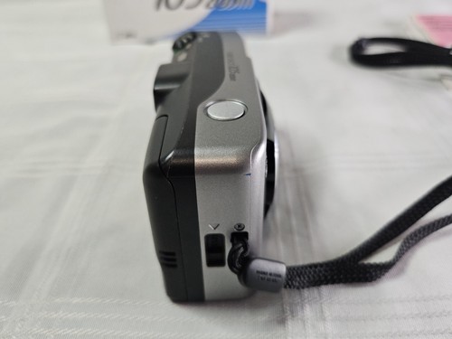 Canon Sure Shot 105 ZOOM analoge Kleinbildkamera 38-105mm Fokus manuell & Box + neuer Batt - Bild 6 von 12