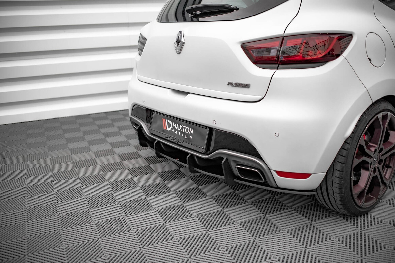 Diffuseur arriere Renault Clio RS Mk4 Maxton Street Pro noir en plastique ABS