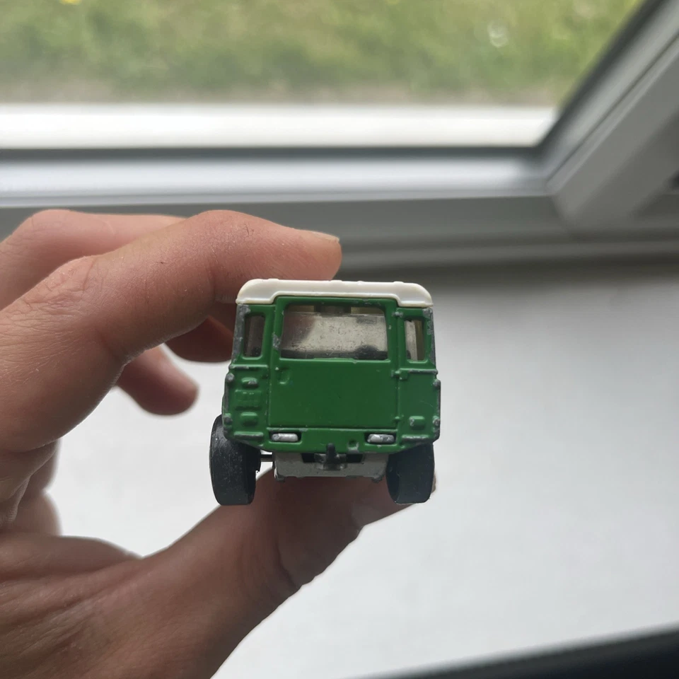Used MATCHBOX Land Rover NINETY 90 Green White 1987 1:62 DIECAST Car Vintage - Image 3 of 4