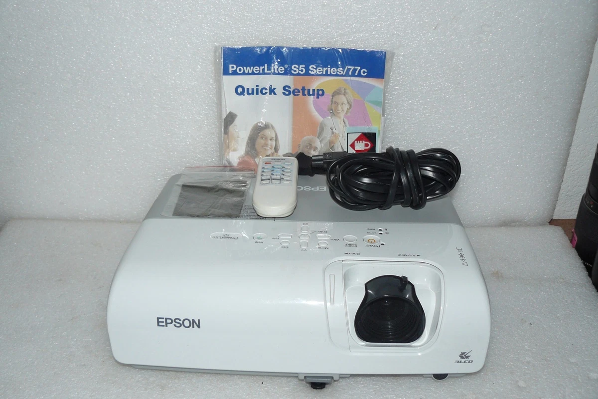 Epson PowerLite EMP-S5 LCD Projector W/ Case Manual Power Cord.
