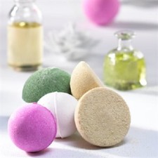 Scented Bath Fizzie Kit  DIY Colorful Bath Bomb Set of 24  PERFECT GIFT  NEW