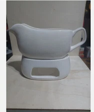 Large Classic 17 Oz Gravy Boat with Warmer White Fine Porcelain Saucer Set X's 2