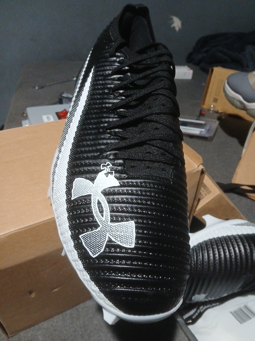 Under Armour Blur Pro Football Cleats Black/SilverGray 3028220-003 Men's size 14 thumbnail 2