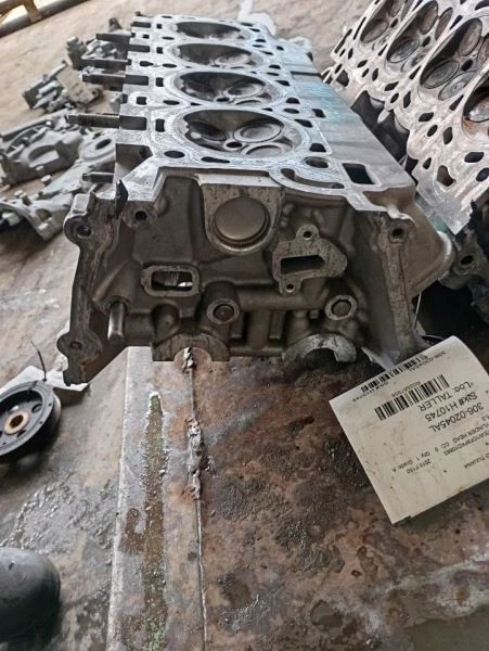 Driver Cylinder Head 5.0L Gasoline Fits 15-17 FORD F150 PICKUP 3587958 Foto 4 de 4