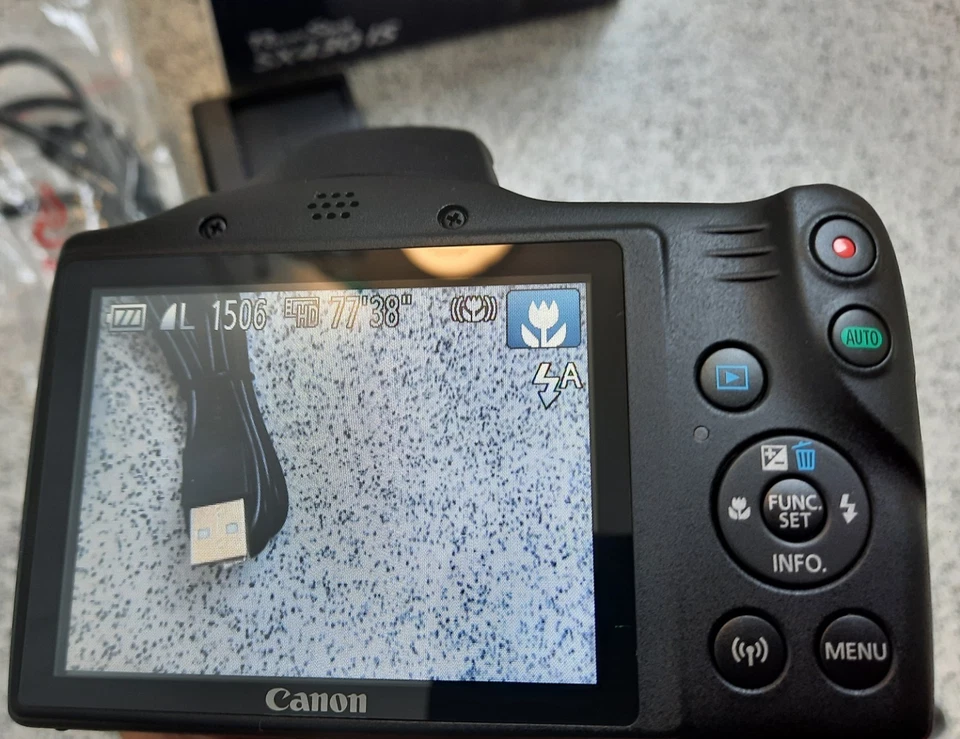 Boxed Canon PowerShot SX430 IS Wi Fi 20.0MP Digital Camera-Black with Bag - Image 3 of 4