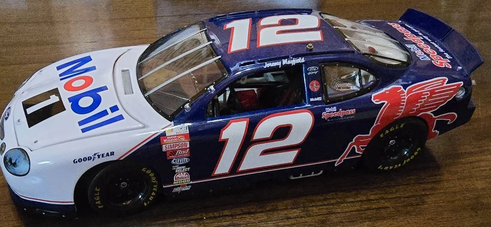 Coche Ford Taurus 8" Nascar 1/24 RC Authentics #12 Jeremy Mayfield Mobil 1 1998  Foto 2 de 4