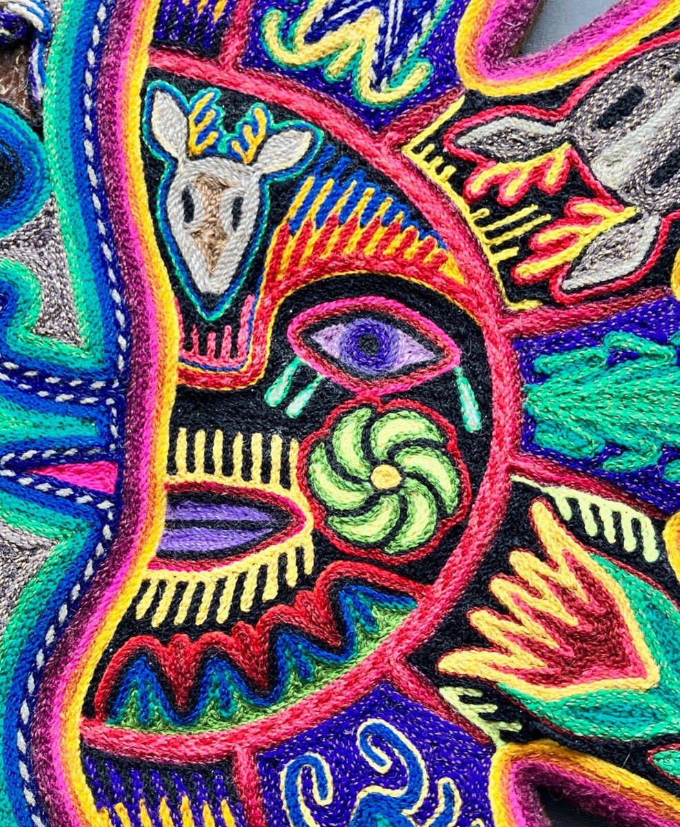 ウィチョル　ネアリカ　ヤーンアート　太陽　Tepchuano Huichol Sun and Moon Dyed Yarn Art Wall Plaque on Wood Mexican | eBay