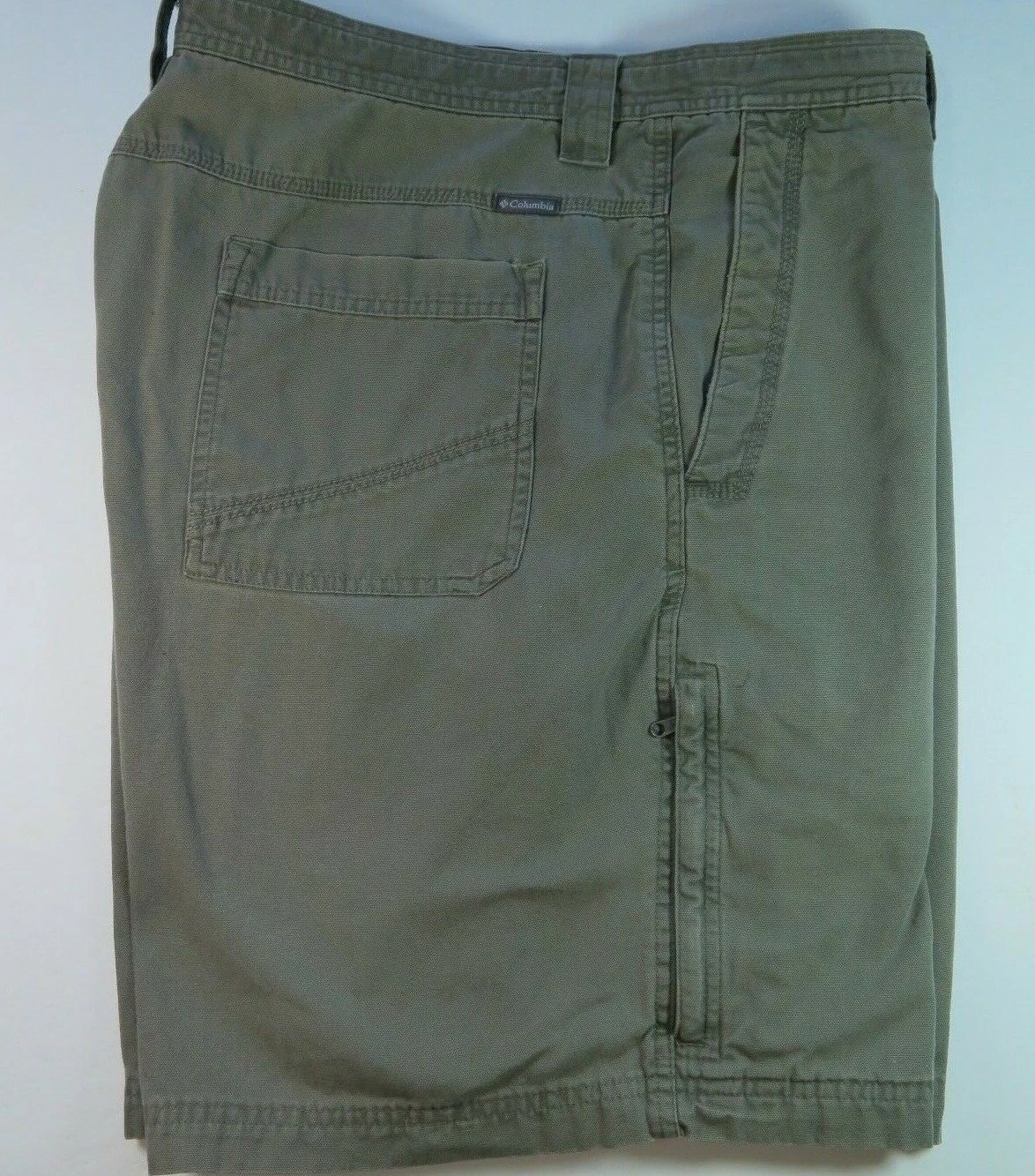 Columbia Men's Cotton Solid Green Outdoors Hunting Hiking Fishing Shorts Size 40