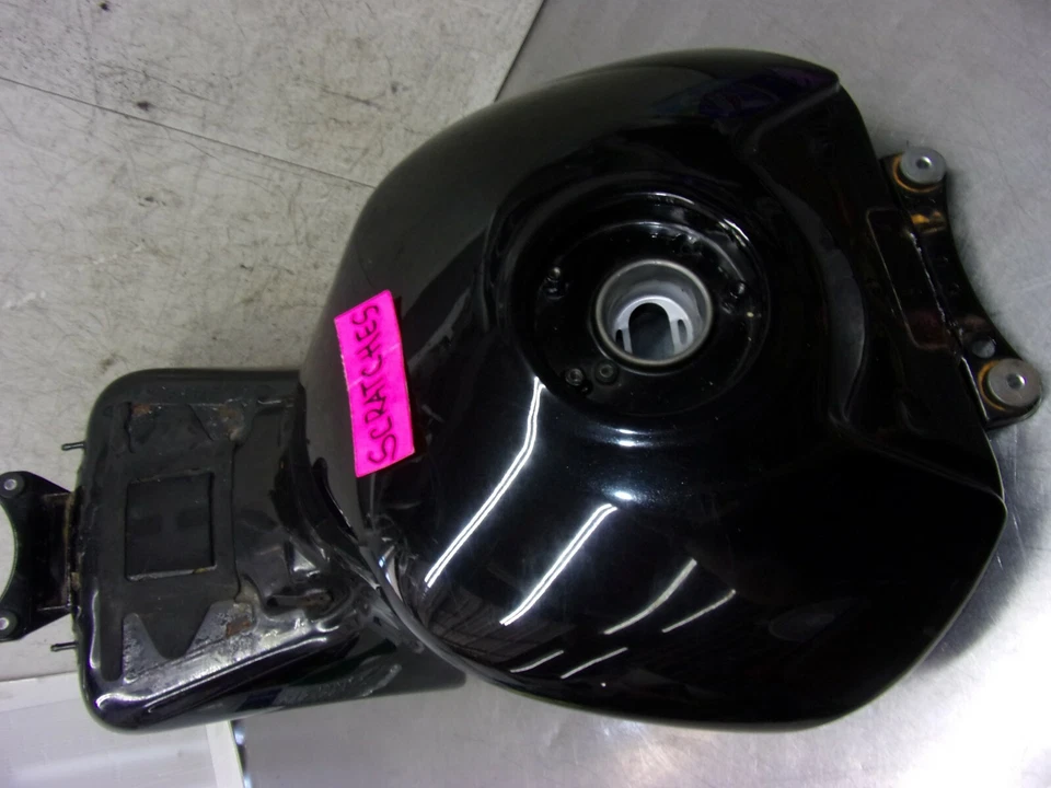 490 A KAWASAKI CONCOURS 14 ZG1400 2008 OEM FUEL GAS TANK & NO GAS CAP Foto 2 de 4