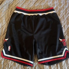 Chicago Bulls Vintage Nike Shorts 1990's Size 32 Michael Jordan 100 Authentic